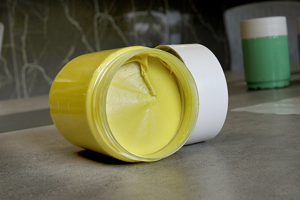 Hemming Sealant - Alternative to Spot Weld